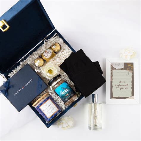 luxury gift boxes for him